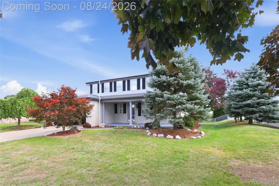 13622 Biscayne Drive, Sterling Heights, MI 48313 - #3
