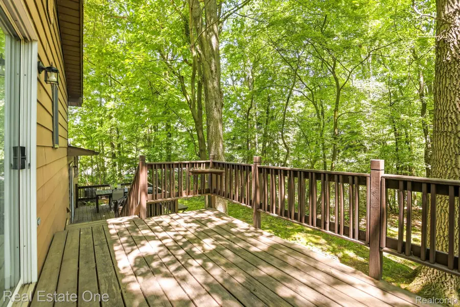 6218 Sturgeon Creek Parkway, Midland, MI 48640 - #3