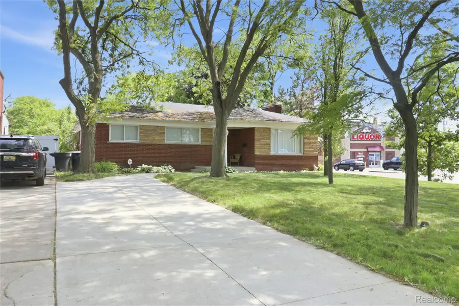 2555 W Boston Boulevard, Detroit, MI 48206 - #3