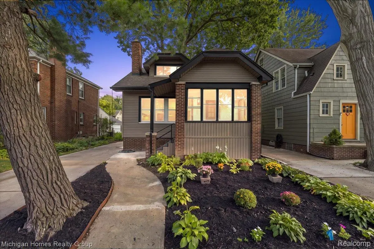 62 Wellesley Dr. Drive, Pleasant Ridge, MI 48069 - #1