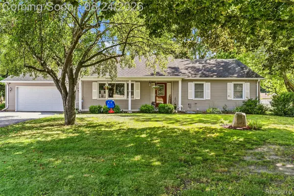 2310 Peppermill Road, Lapeer, MI 48446