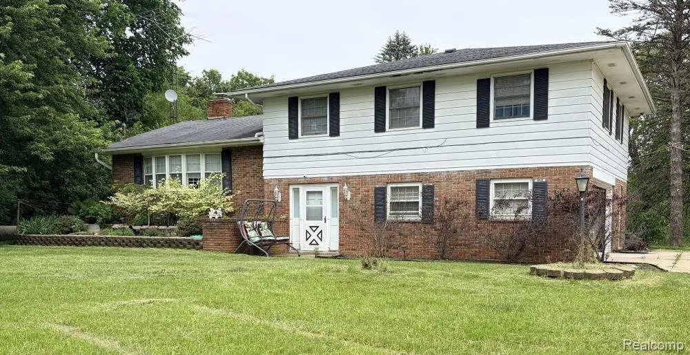 5881 Rowland Pine Court, Howell, MI 48843 - #1