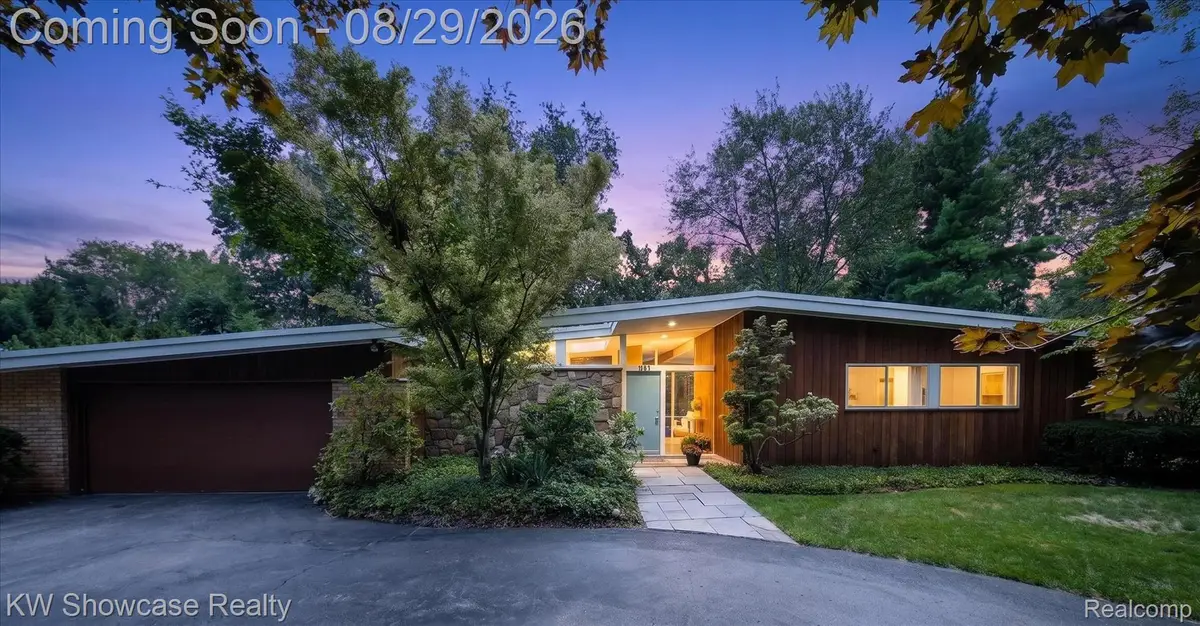4123 Meadow Way, Bloomfield, MI 48301 - #1