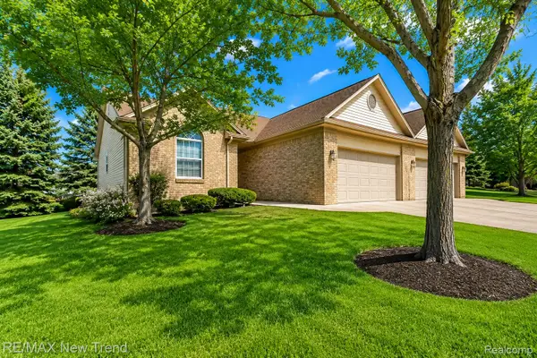 2191 Pleasant Drive, CommerceTwp, MI 48390