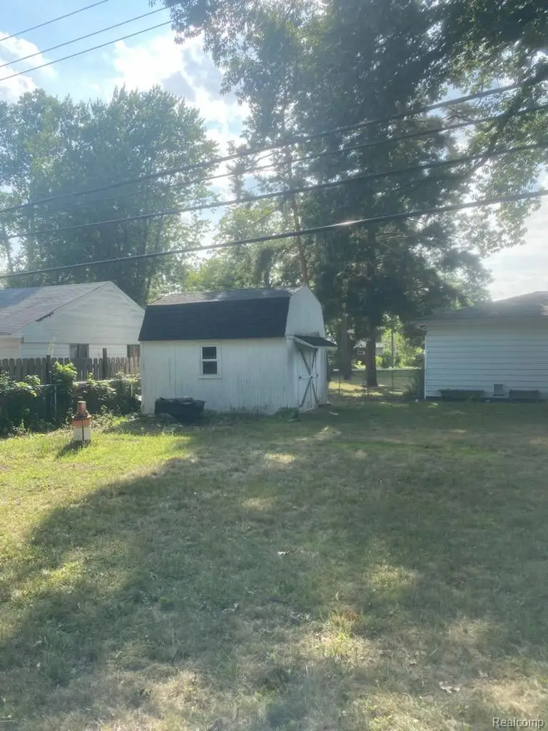 1226 Alhi Street, Waterford, MI 48328 - #3