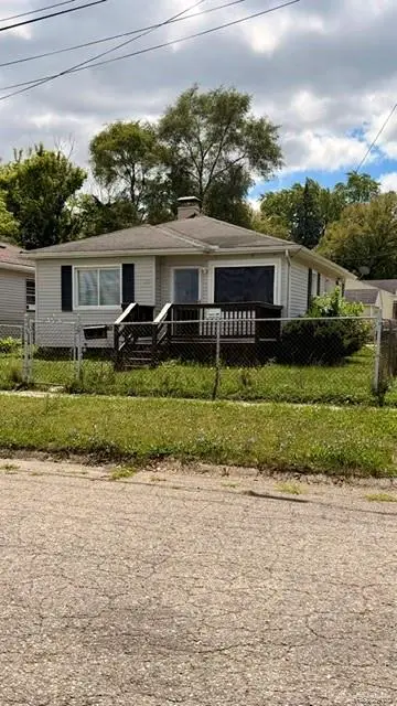 1329 Neubert Avenue, Flint, MI 48507