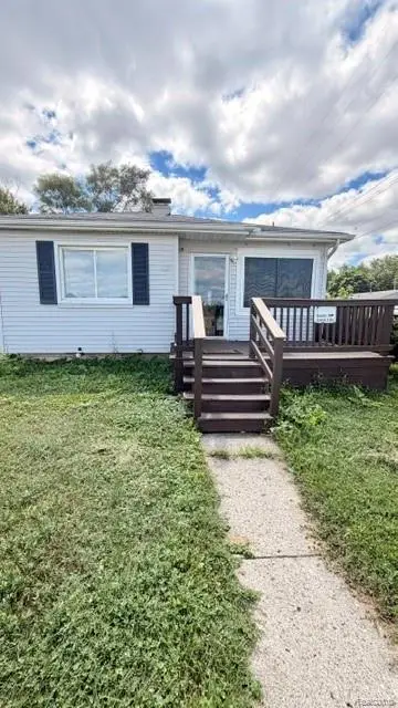 1329 Neubert Avenue, Flint, MI 48507 - #3