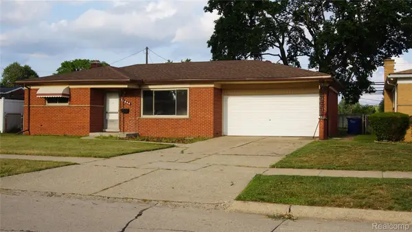 28644 Grobbel Avenue, Warren, MI 48092