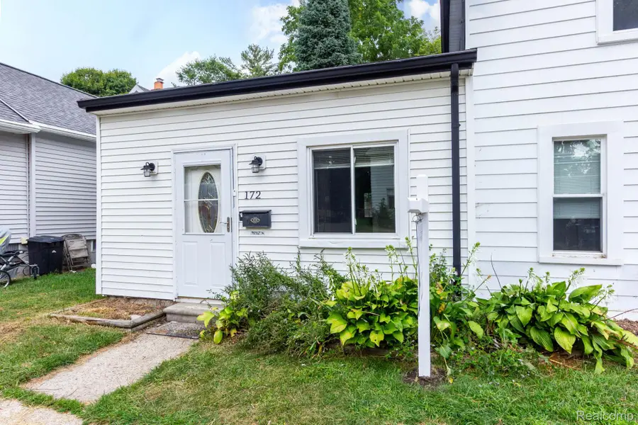 172 Higgins Street, Lapeer, MI 48446 - #3
