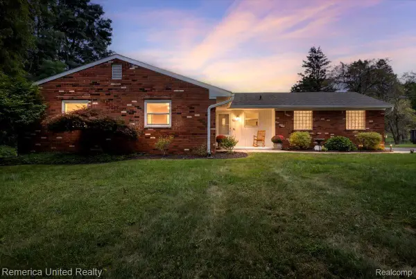 3687 Van Amberg Road, Brighton, MI 48114