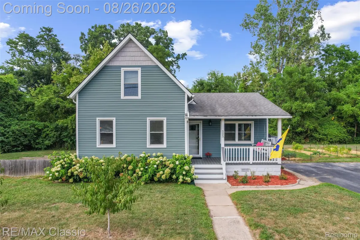 505 E Columbia, Belleville, MI 48111 - #1