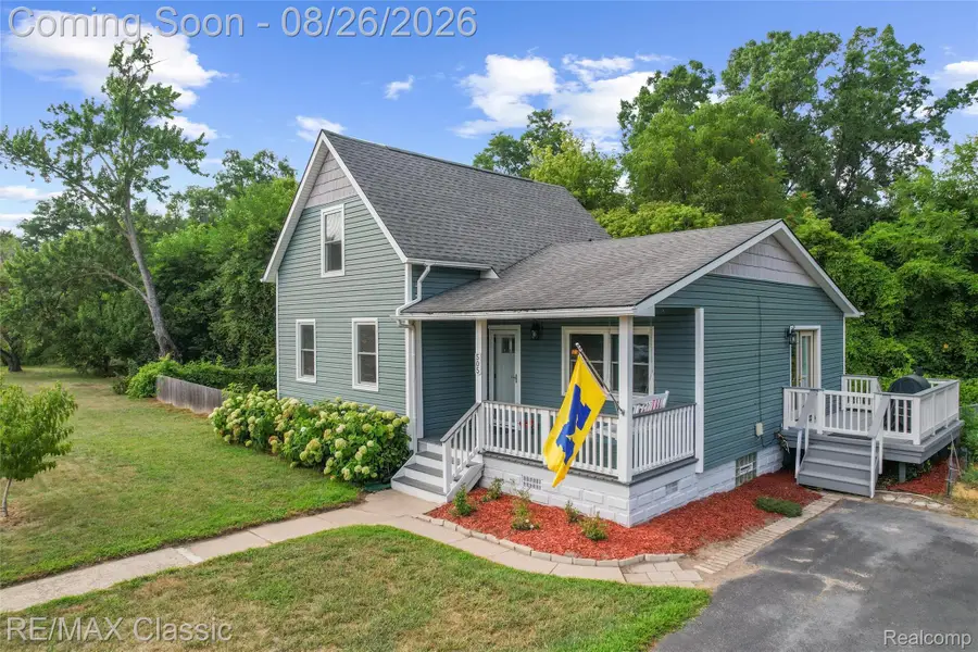 505 E Columbia, Belleville, MI 48111 - #2