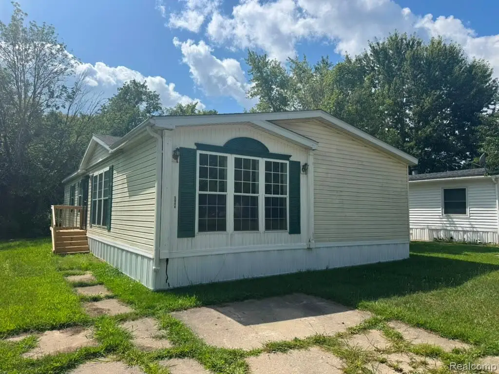 5044 S Naomi Kong Drive, Flint, MI 48506 - #1