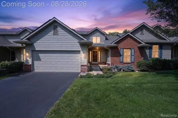 6192 Northridge Hills Drive, Brighton, MI 48116