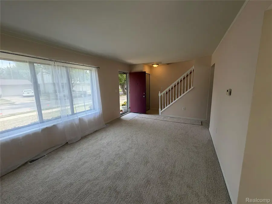 23101 Purdue Avenue, Farmington Hills, MI 48336 - #3