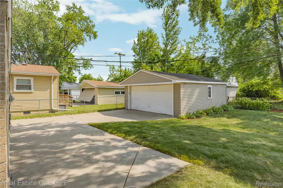 22316 Carolina Street, Saint Clair Shores, MI 48080 - #2