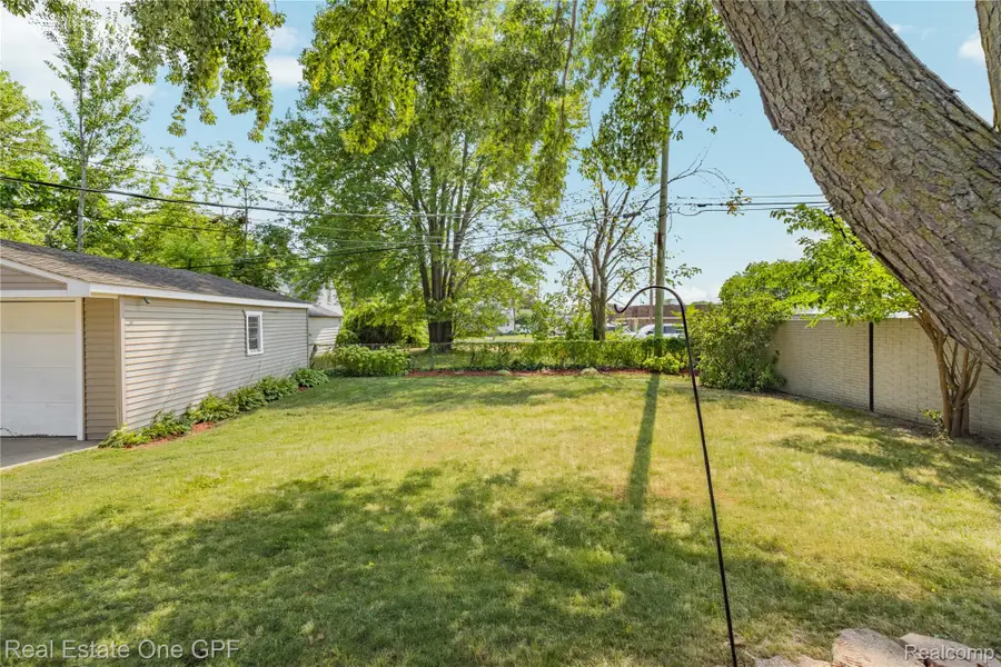 22316 Carolina Street, Saint Clair Shores, MI 48080 - #3