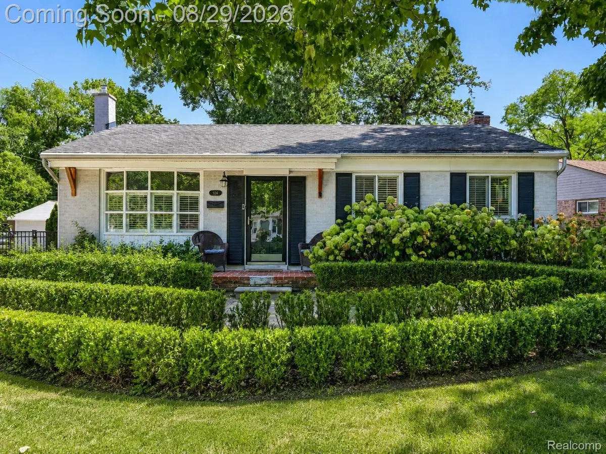 924 Allen Drive, Northville, MI 48167 - #1