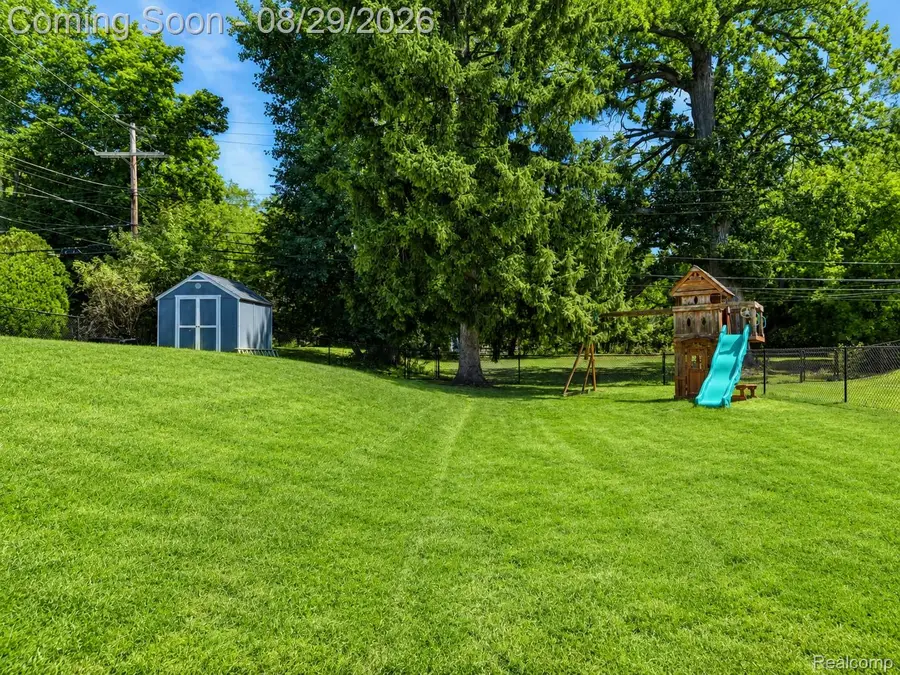 924 Allen Drive, Northville, MI 48167 - #2