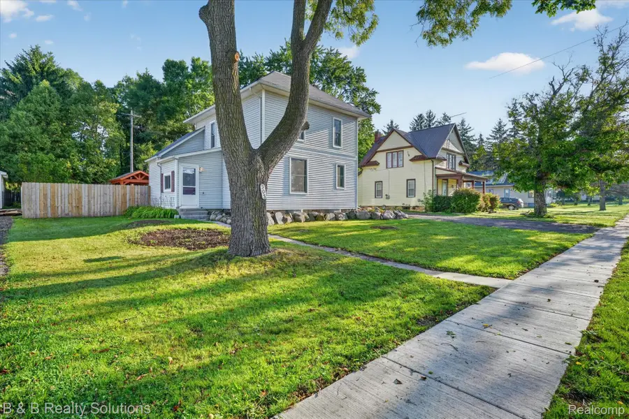 303 North Street, Yale, MI 48097 - #3
