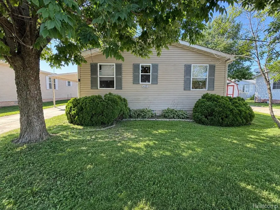 409 Colorado River Drive, Adrian, MI 49221 - #2