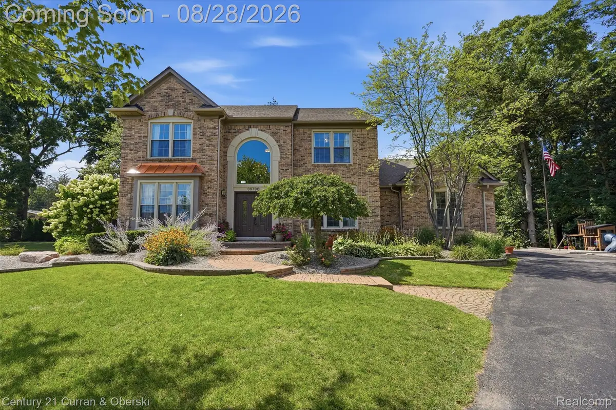 39790 Foxway Court, Northville, MI 48167 - #1