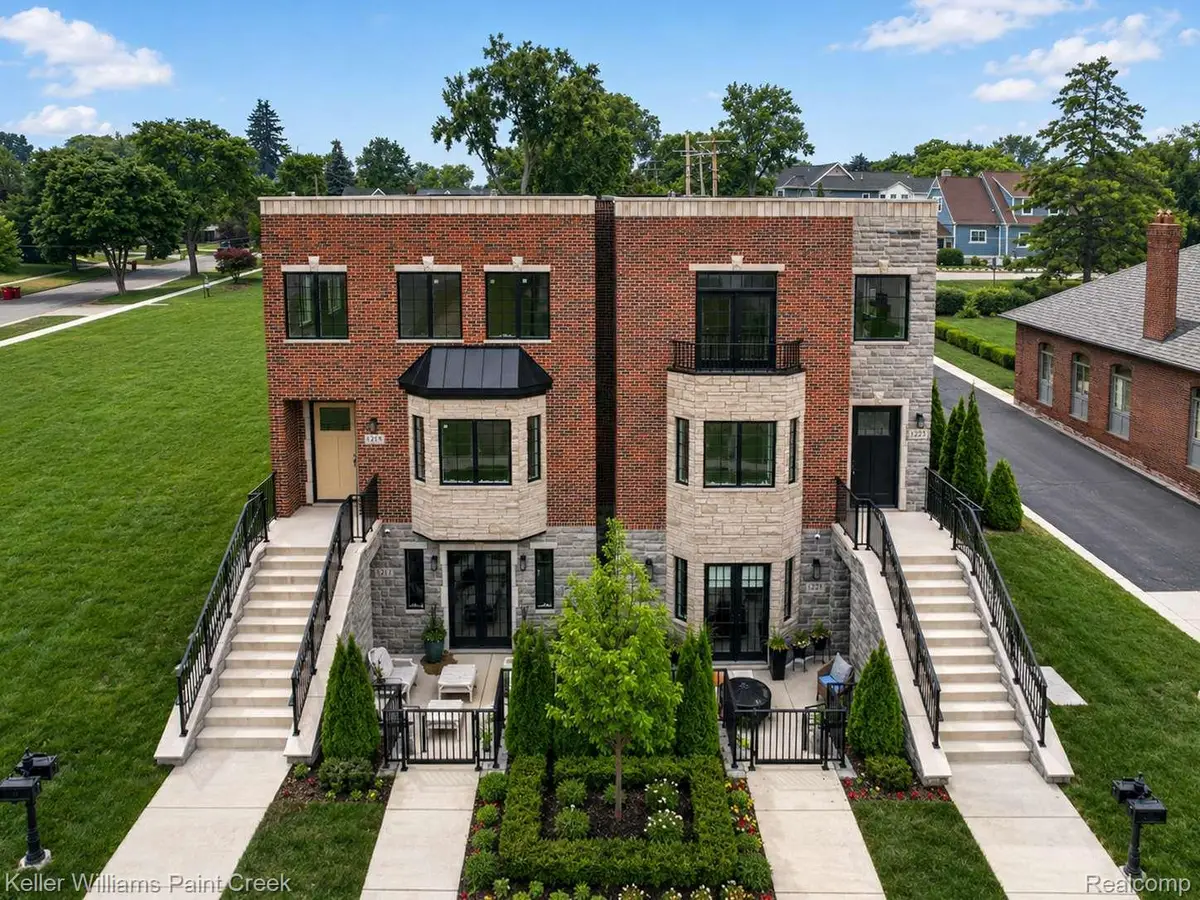 1221 N Main Street, Rochester, MI 48307 - #1