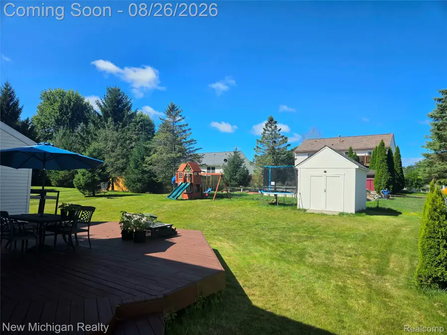679 Andover Woods Drive, Fenton, MI 48430 - #2