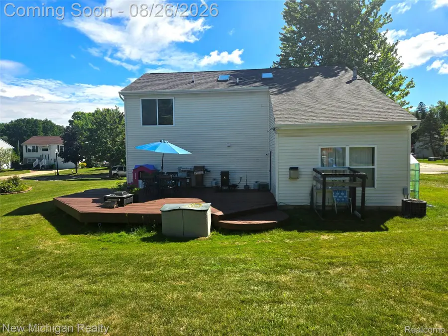 679 Andover Woods Drive, Fenton, MI 48430 - #3