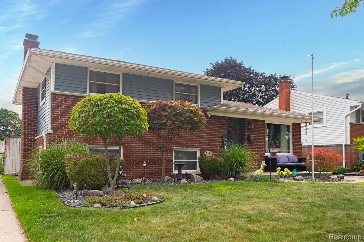 9663 Blaty Street, Taylor, MI 48180 - #1