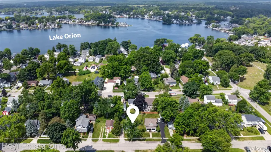 109 N Andrews Street, Lake Orion, MI 48362 - #3