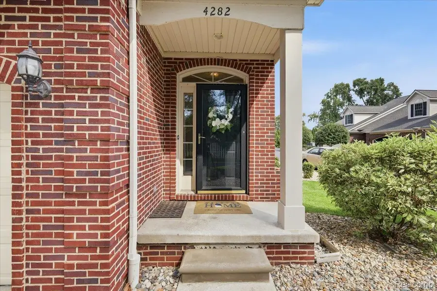 4282 Elden Place, Waterford, MI 48329 - #3
