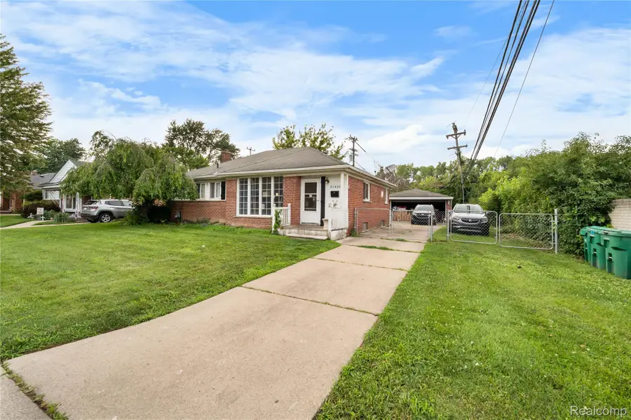 31426 Rush Street, Garden City, MI 48135 - #2