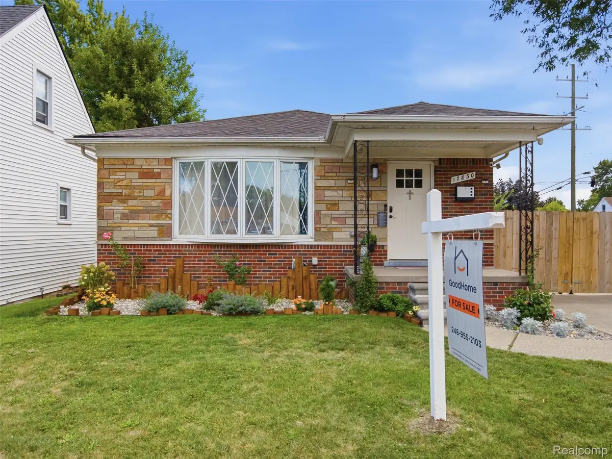 17830 Martin Road, Roseville, MI 48066 - #1