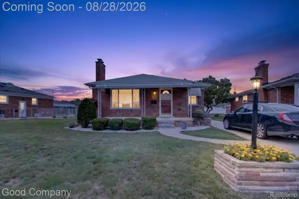 24910 Manhattan Street, StClairShores, MI 48080