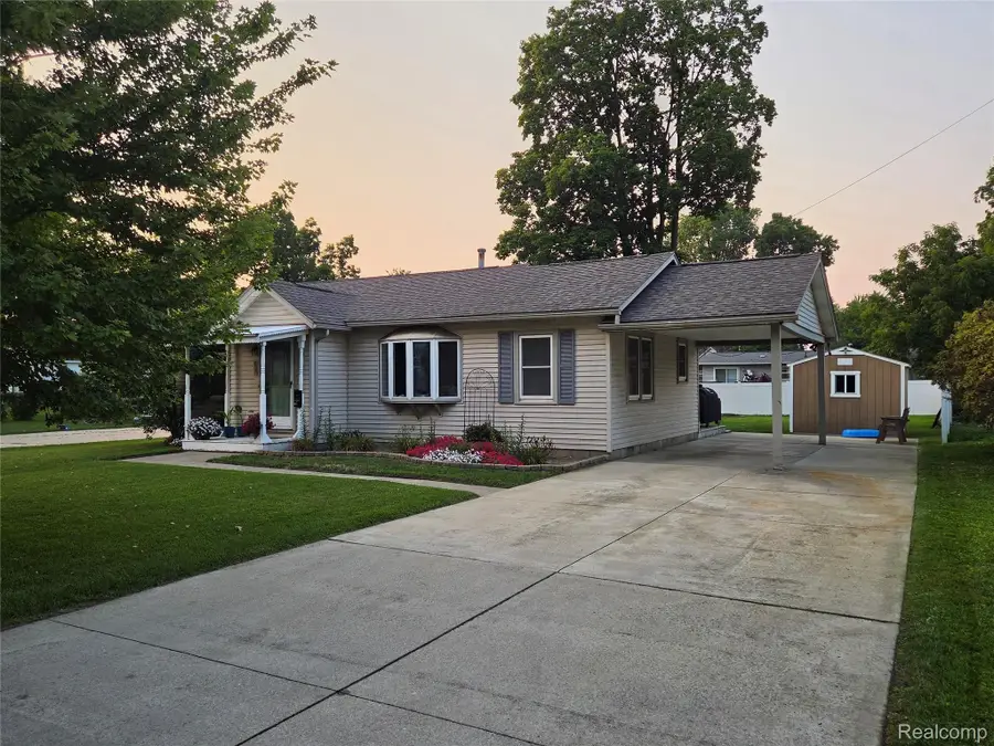 829 E Exchange Street, Owosso, MI 48867 - #2