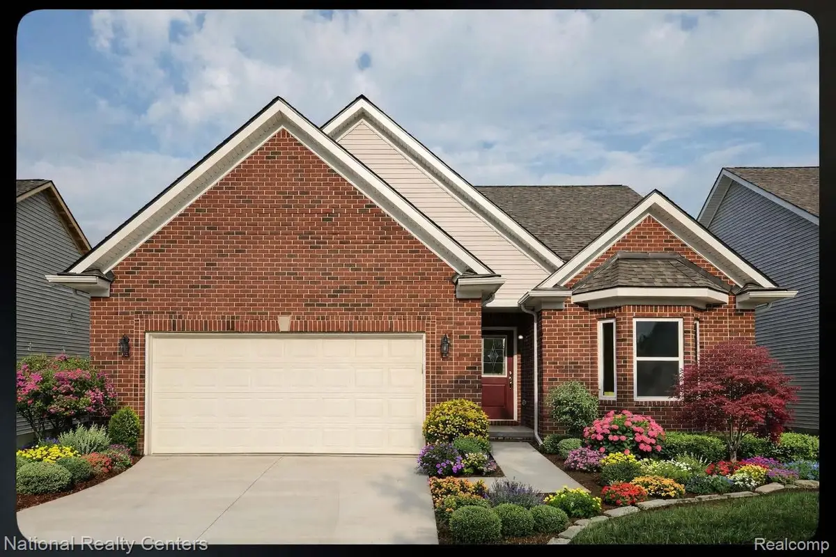 376 Devonshire Drive #29, Lapeer, MI 48446 - #1
