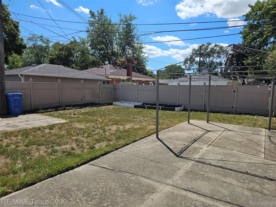 24925 Van Buren Road, Dearborn Heights, MI 48127 - #3