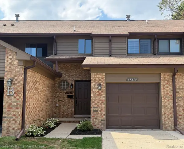 37275 Glenbrook Drive #4, ClintonTwp, MI 48036