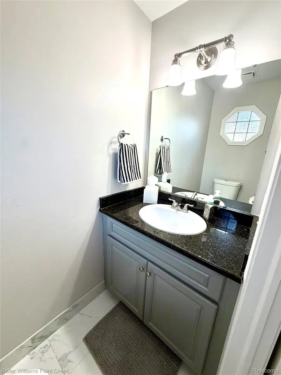 37275 Glenbrook Drive #4, Clinton Township, MI 48036 - #2