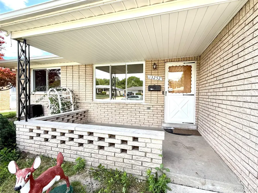 13252 Diena Drive, Warren, MI 48088 - #2