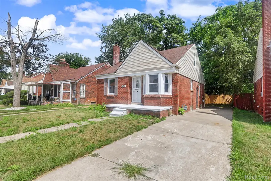 16718 Biltmore Street, Detroit, MI 48235 - #2