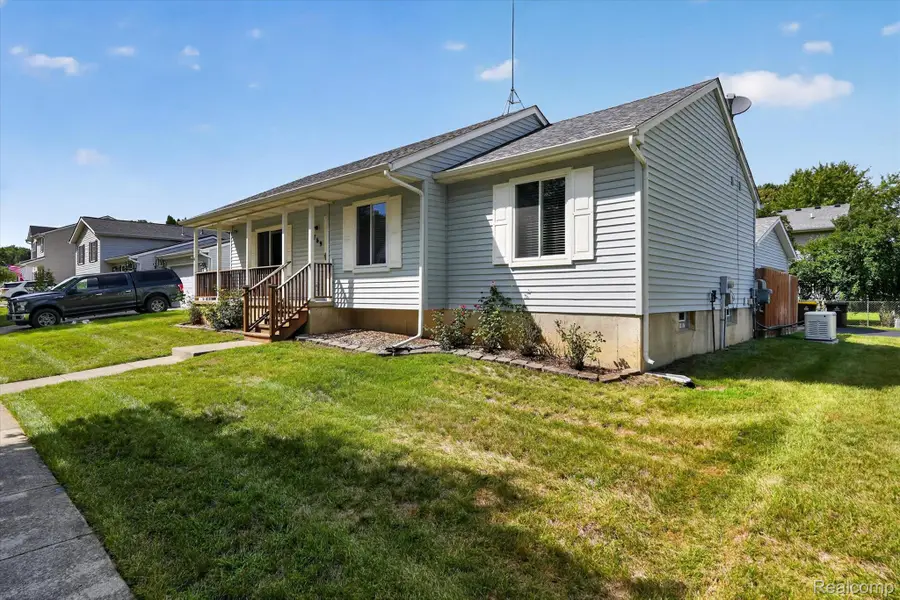 769 Town Trail, Pinckney, MI 48169 - #3