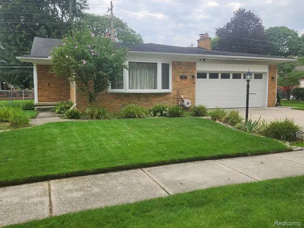 30127 Brookview Drive, Livonia, MI 48152