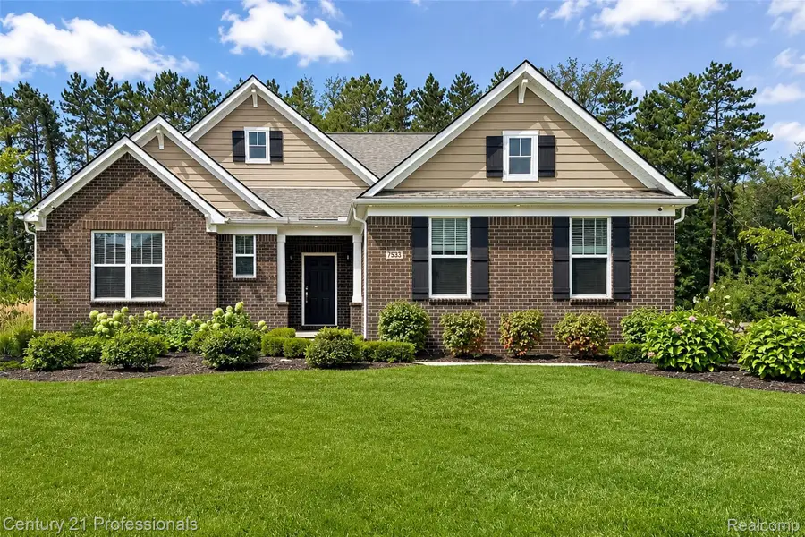 7533 Hardwood Circle, Canton, MI 48187 - #2