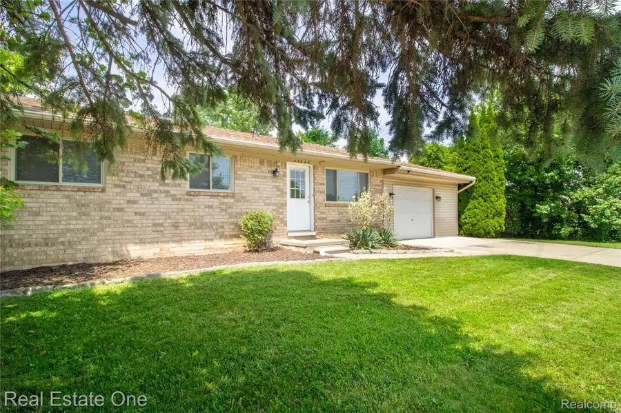 44220 Saltz Road, Canton, MI 48187 - #3