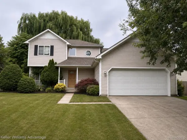 2803 Reflection Avenue, Waterford, MI 48328