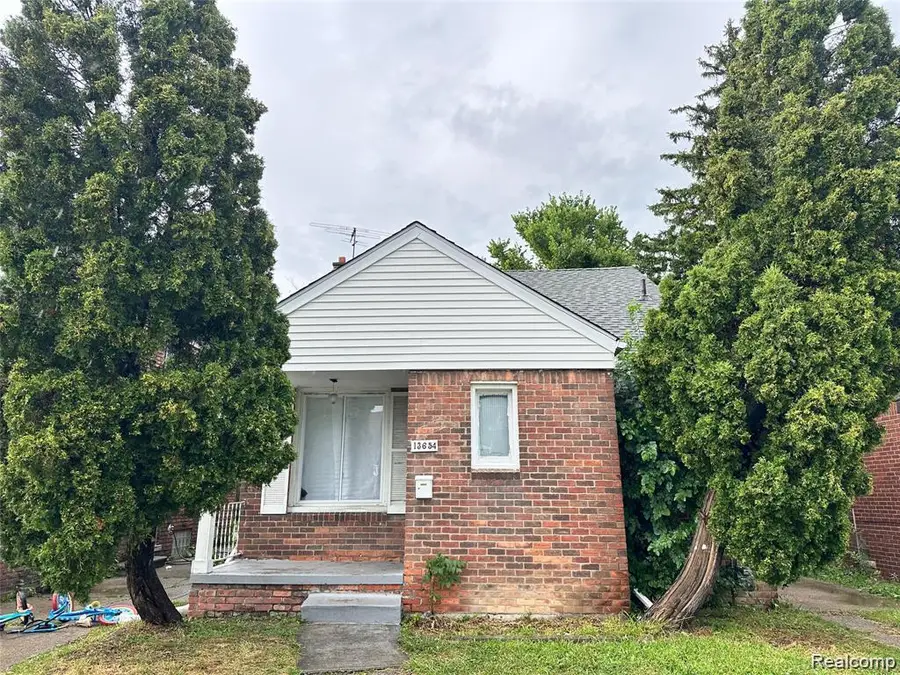 13654 Mecca Street, Detroit, MI 48227 - #2