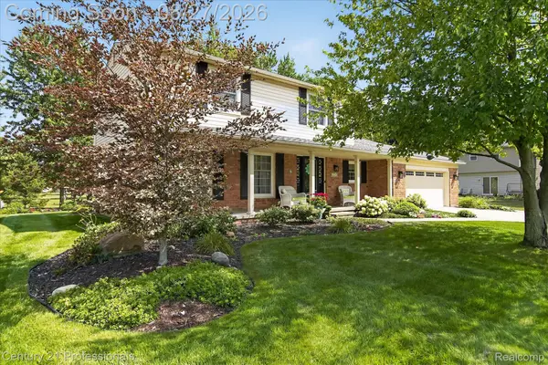 17634 Country Club Drive, Livonia, MI 48152