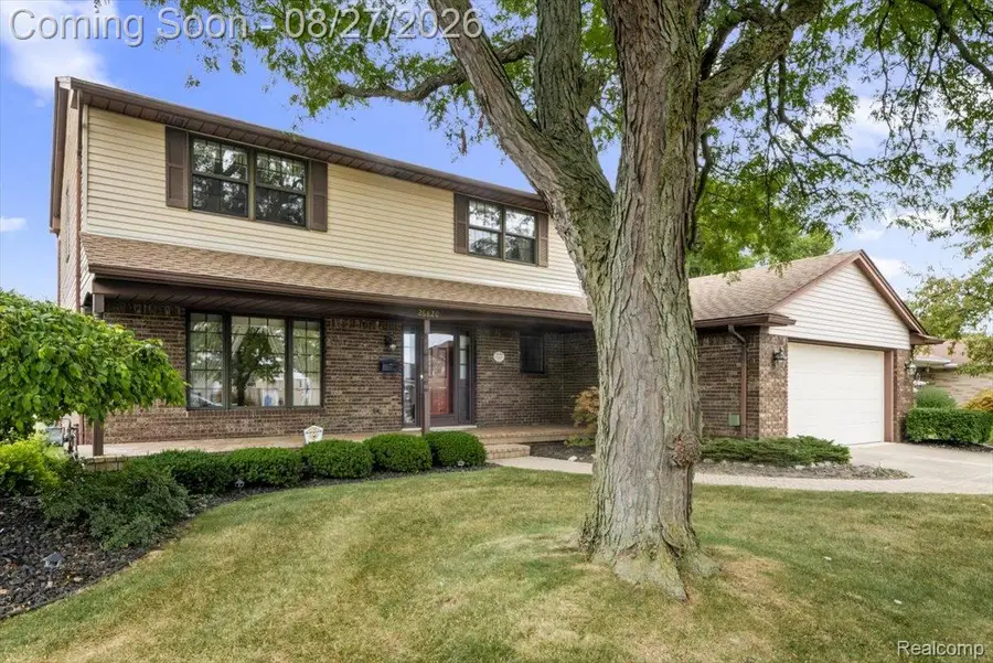 26820 Cecile Street, Dearborn Heights, MI 48127 - #3